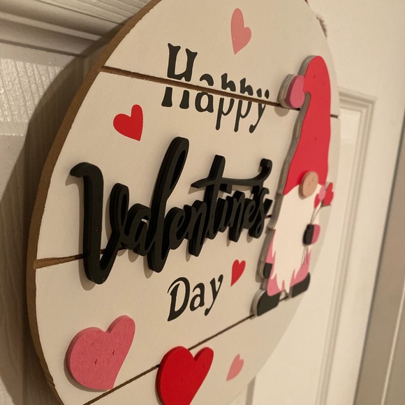 Valentines Day Gnome Wall Decor, Happy Valentines Day Gnome Wood Wall Sign - Picture 12 of 14